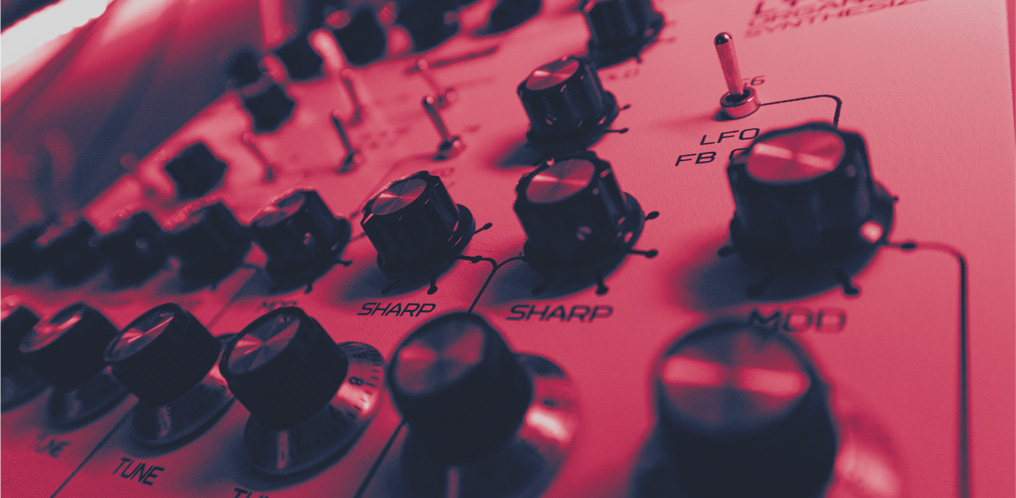 Omnisphere sound sources with tape distortion